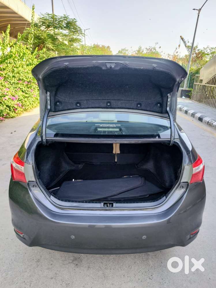 Toyota Corolla Altis 2013-2017 Vl At, 2014, Petrol