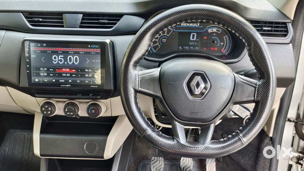 Renault Triber 1.0 Rxe, 2023, Petrol
