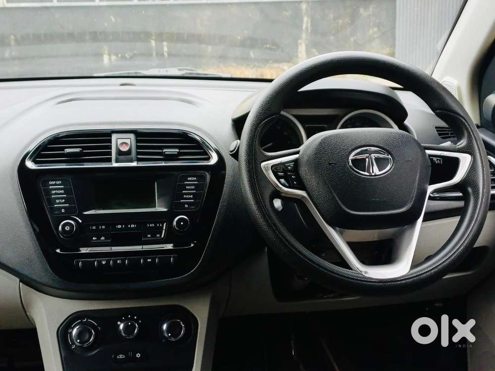 Tata Tiago Xz, 2016, Petrol