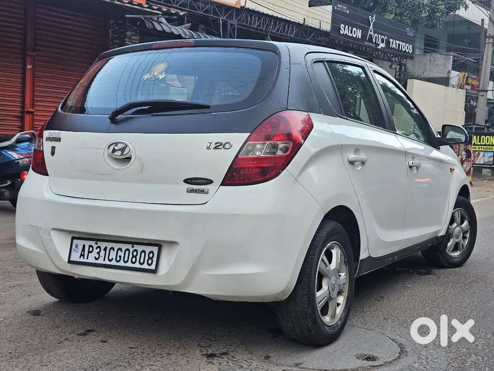 Hyundai I20 2012-top End