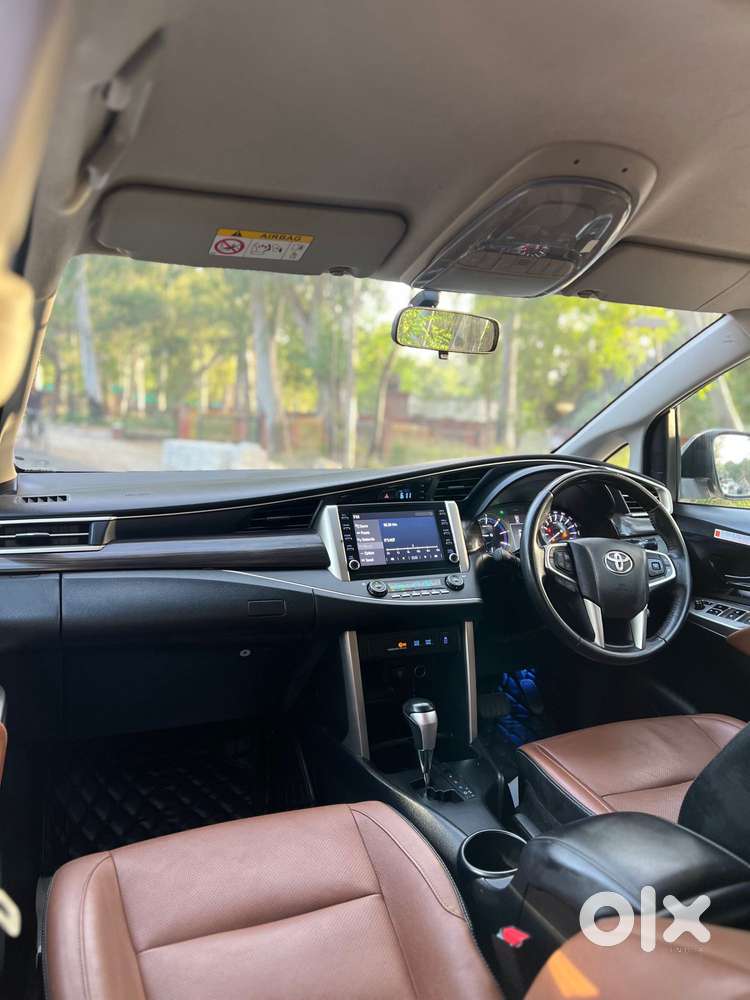 Toyota Innova Crysta [2020-ongoing] 2.4 Zx At 7 Str, 2022, Diesel