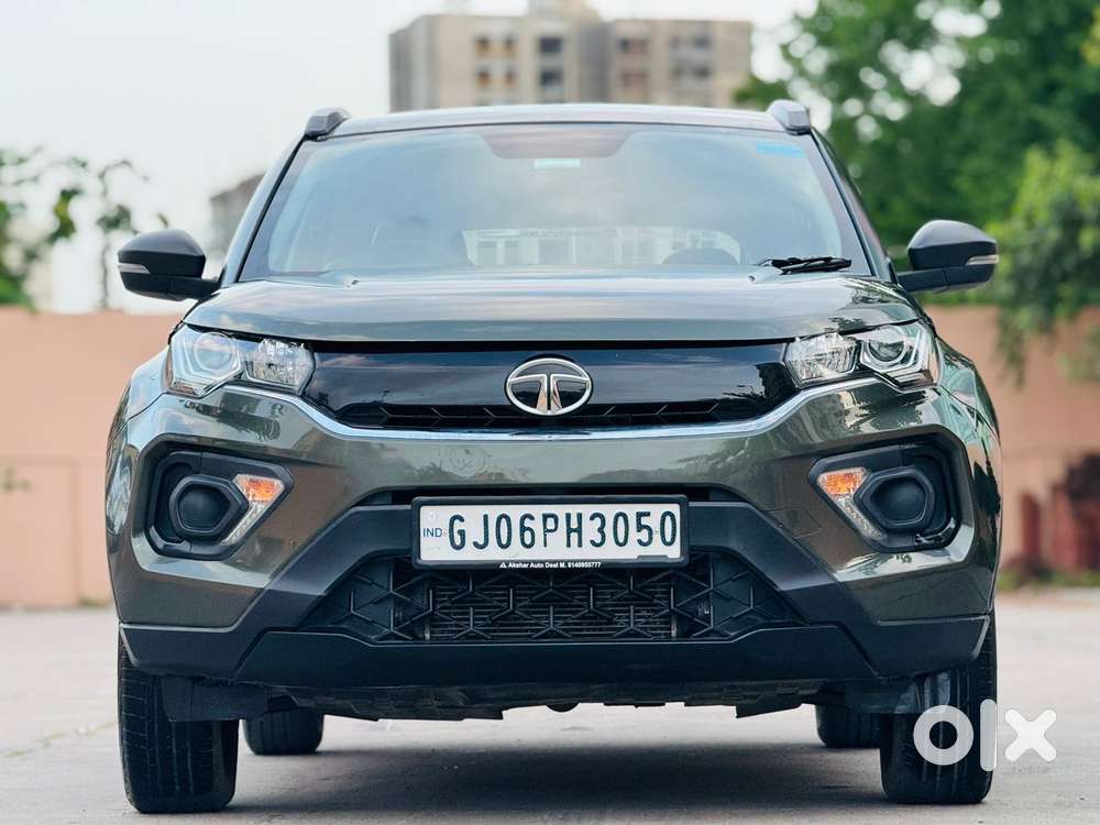 Tata Nexon, 2022, Petrol