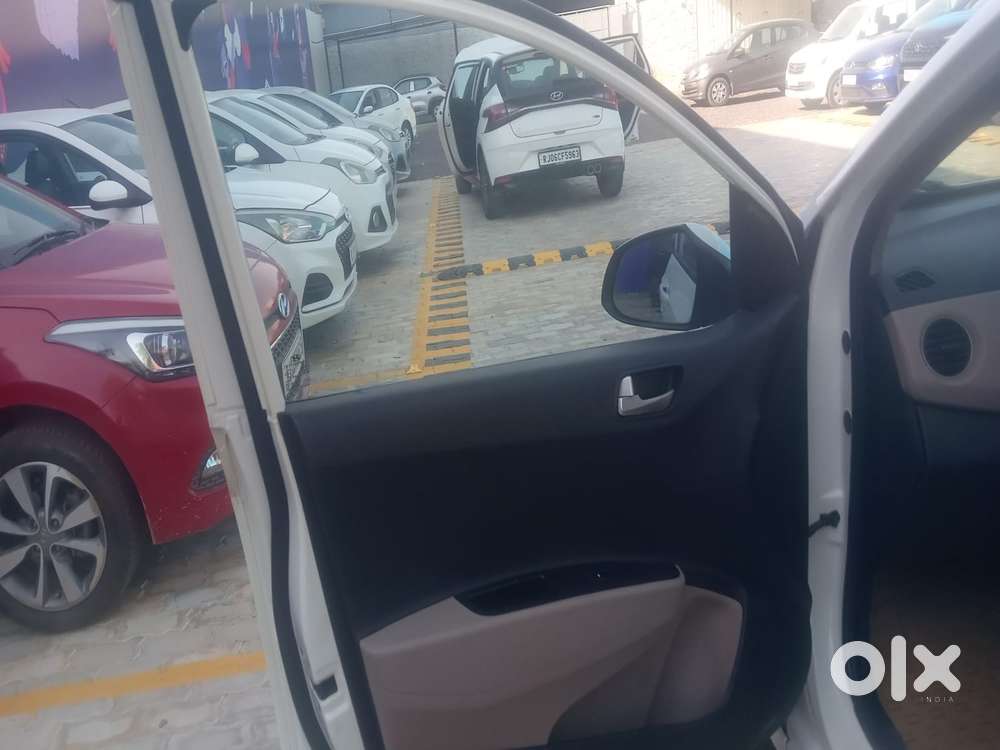 Hyundai Grand I10 1.2 Kappa Sportz, 2015, Petrol
