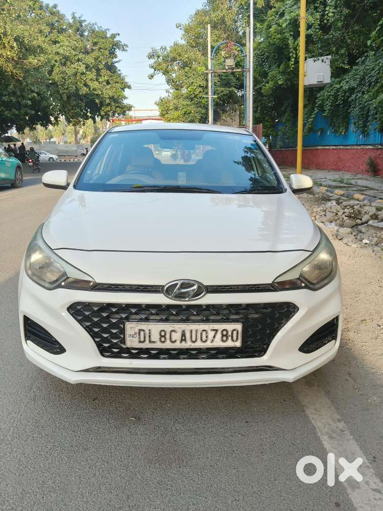 Hyundai I20 Petrol Cvt Magna Executive, 2018, Petrol