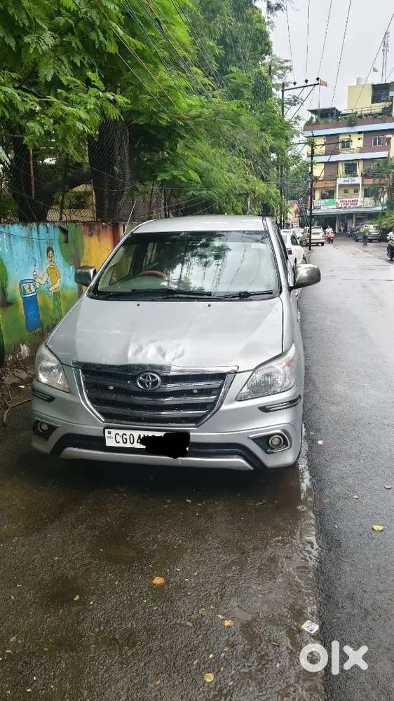 Toyota Innova Diesel 2011
