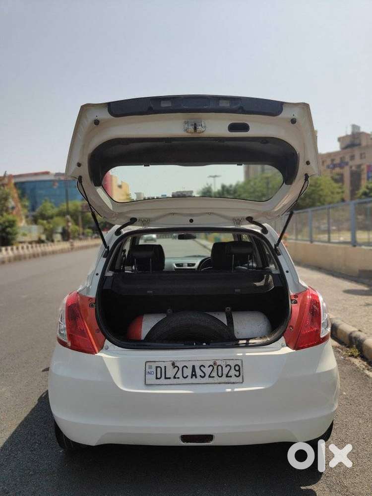 Maruti Suzuki Swift Vxi + Manual, 2013, Cng & Hybrids