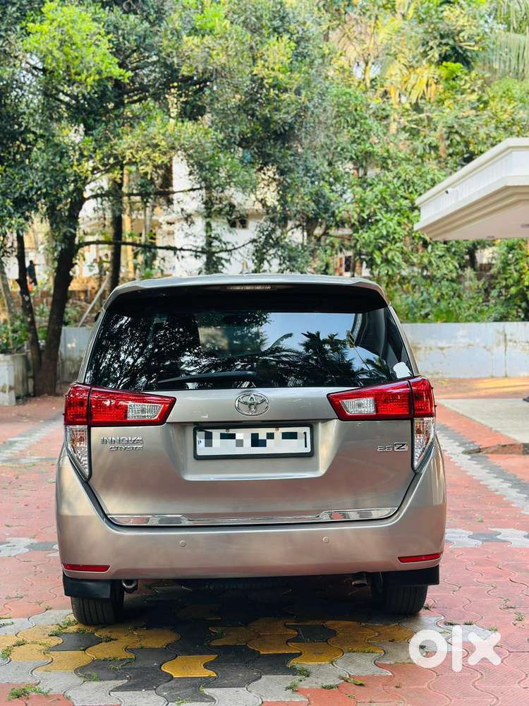 Toyota Innova Crysta 2.8z Automatic, 2016, Diesel