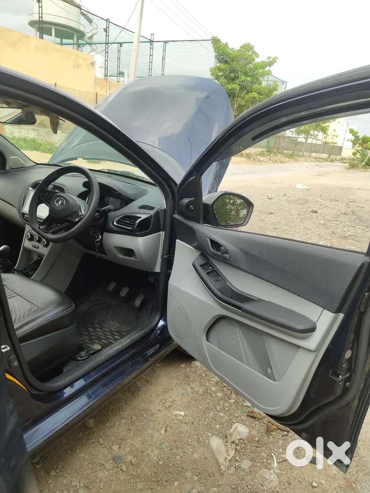 Tata Tiago Revotorq Xt 2023 Petrol