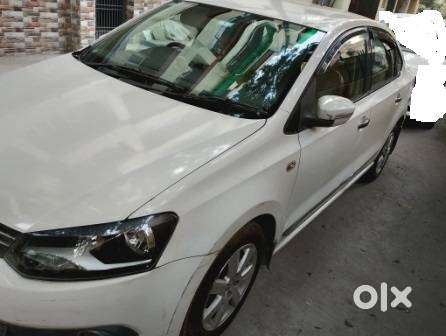 Volkswagen Vento 2010 Highline Petrol Very Well Maintained
