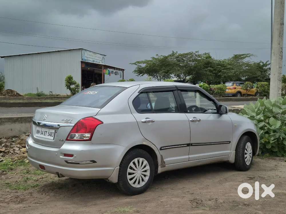 Maruti Suzuki Dzire 1.2 Vxi 2011