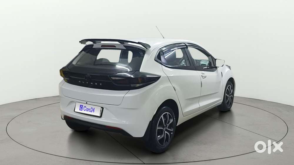 Tata Altroz 1.2 Xm Plus, 2022, Petrol