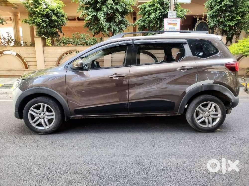 Renault Triber Rxz, 2021, Petrol