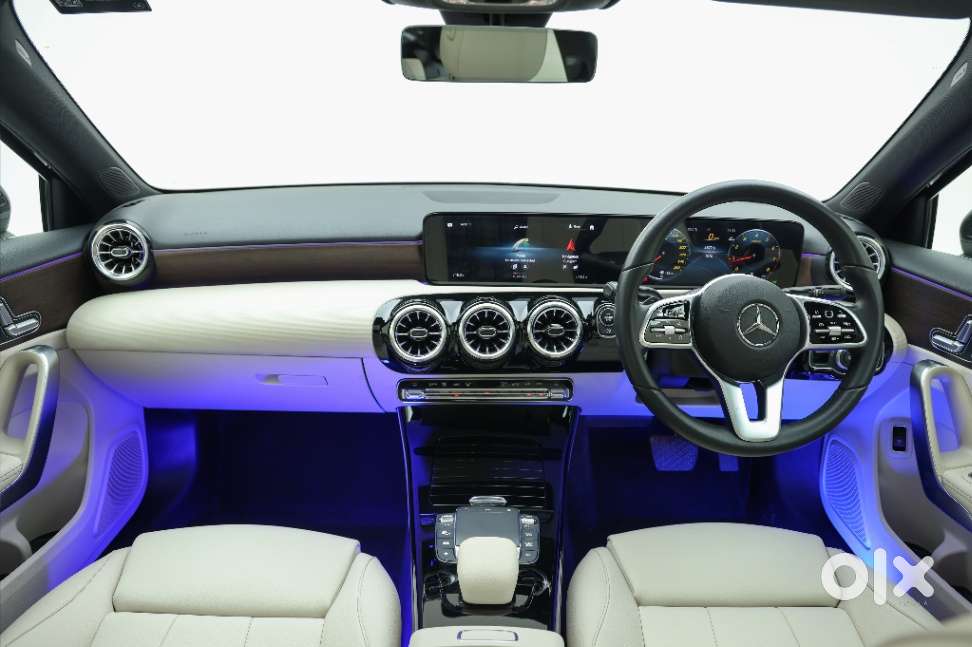 Mercedes-benz A-class Limousine 1.3 A 200, 2023, Petrol