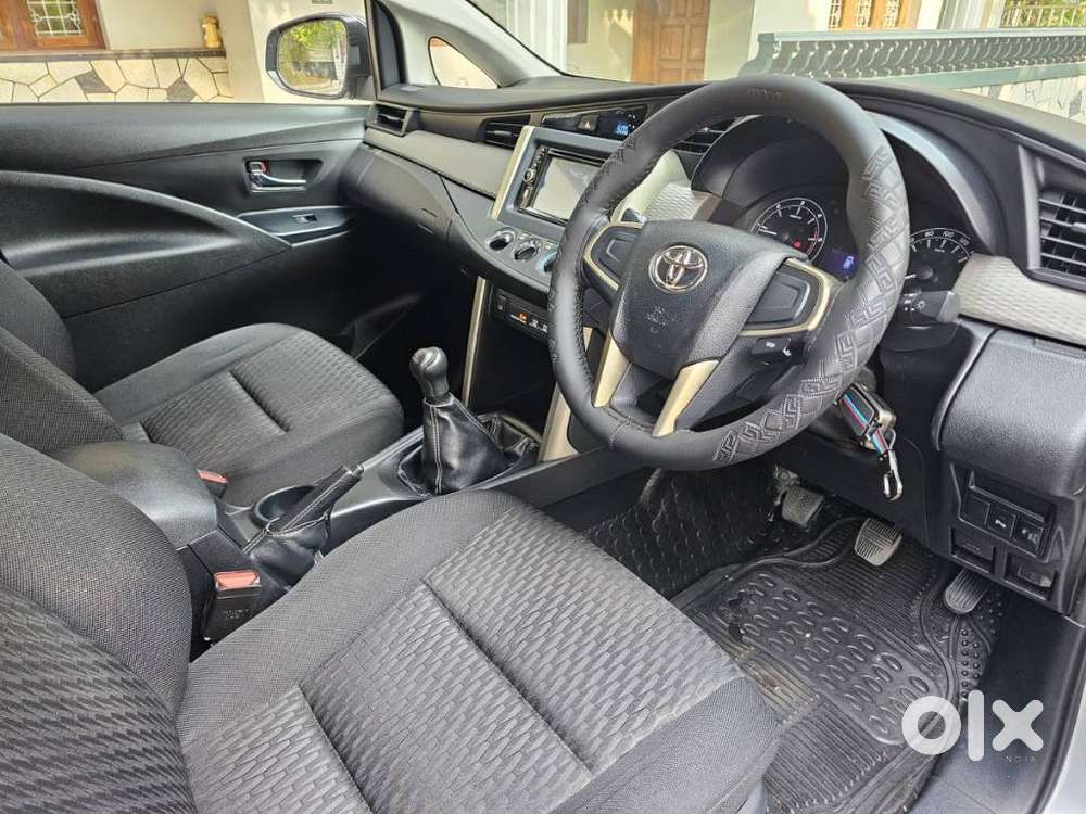 Toyota Innova Crysta 2.4 Gx Mt, 2017, Diesel
