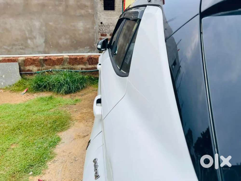 Hyundai Venue 2021 Manual Petrol 40000 Km