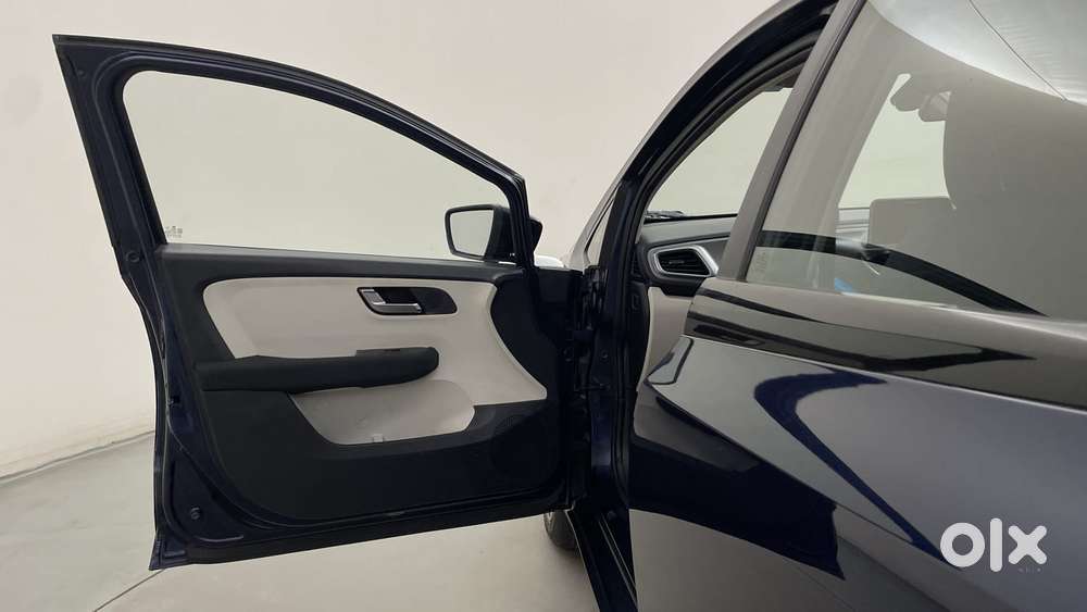 Tata Altroz Xza Petrol, 2022, Petrol