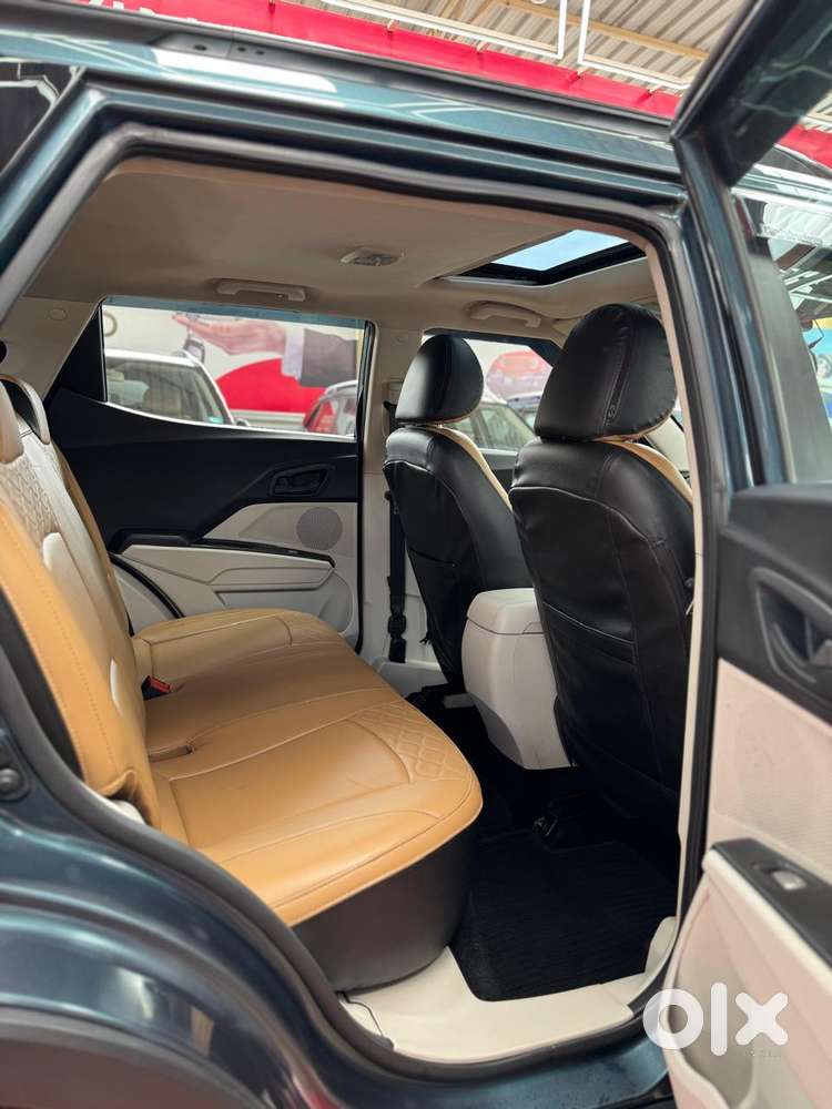 Mahindra Xuv300 W6 Diesel, 2023, Diesel