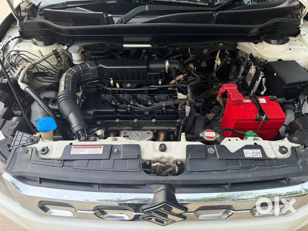Maruti Suzuki Brezza 1.5 Lxi Smart Hybrid, 2021, Petrol