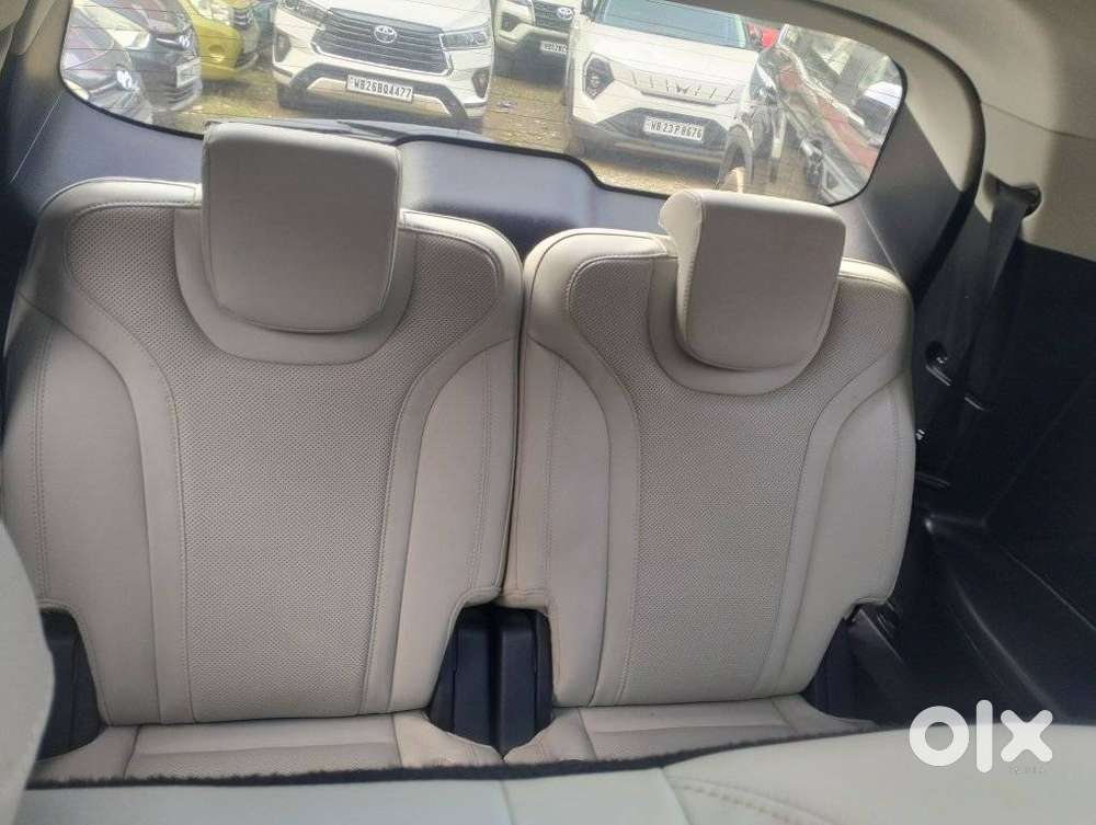 Mahindra Xuv700 2.2 Ax 7 Diesel Mt Luxury Pack Str, 2024, Diesel