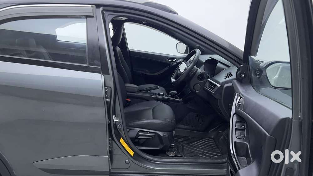 Tata Nexon Fearless Plus S 1.2 Revotron Petrol 7 Dca  Dt, 2023, Petr..
