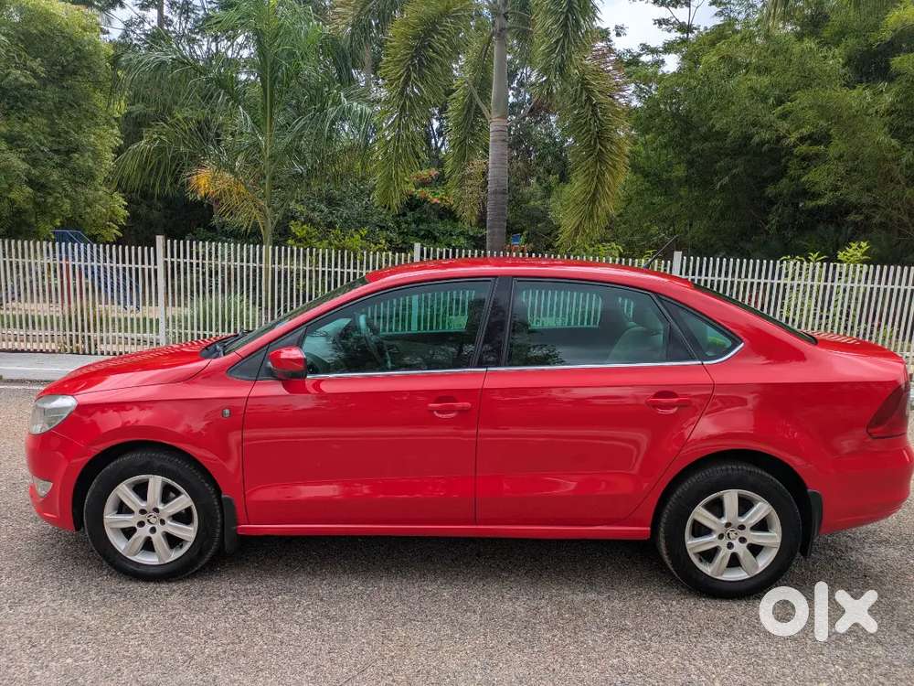 Skoda Rapid 2014 ,red Colour ,diesel Well Maintained