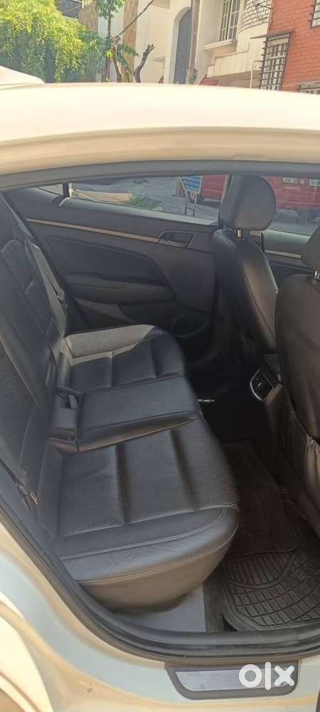 Hyundai Elantra Vtvt Sx At, 2016, Petrol