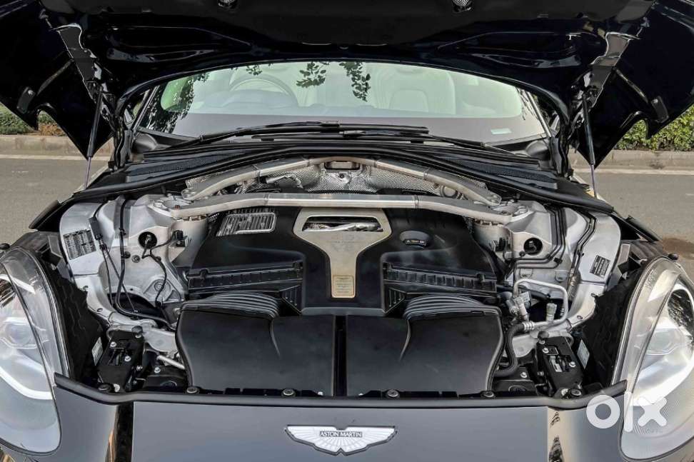 Aston Martin Dbx, 2020