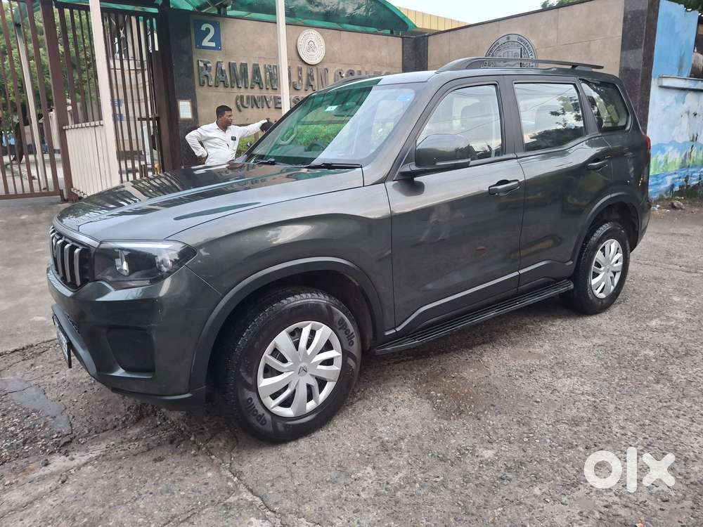 Mahindra Scorpio N Z4 Petrol Mt 7 Str, 2024, Petrol