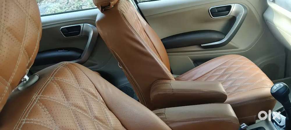 Mahindra Tuv 300 2019