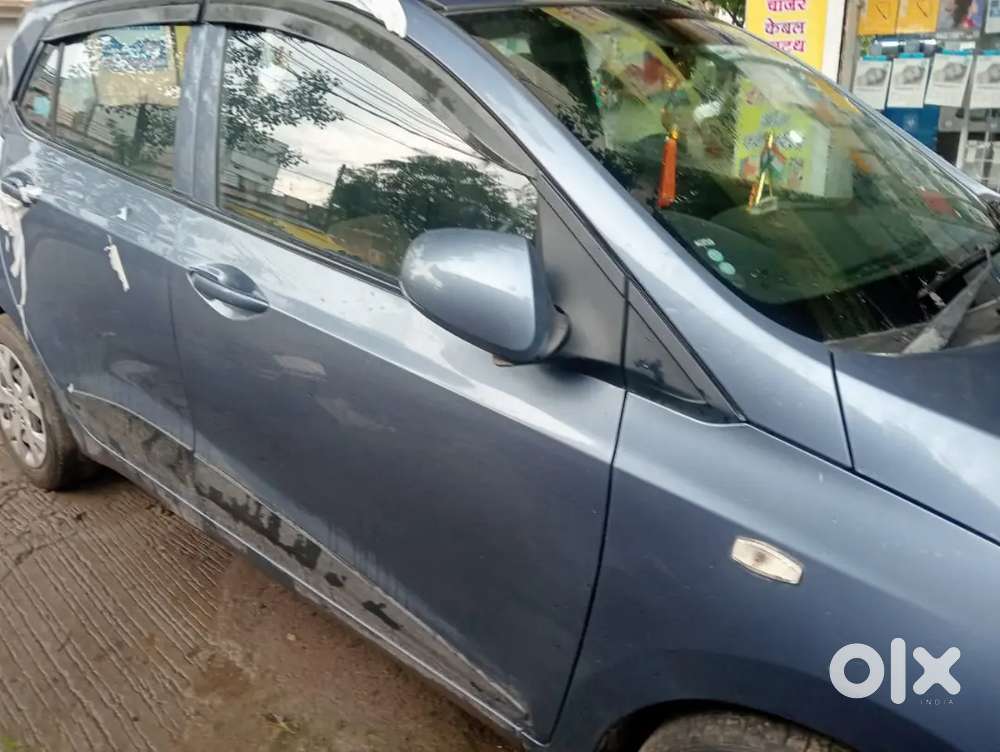 Hyundai Grand I10 2016 Petrol Well Maintained