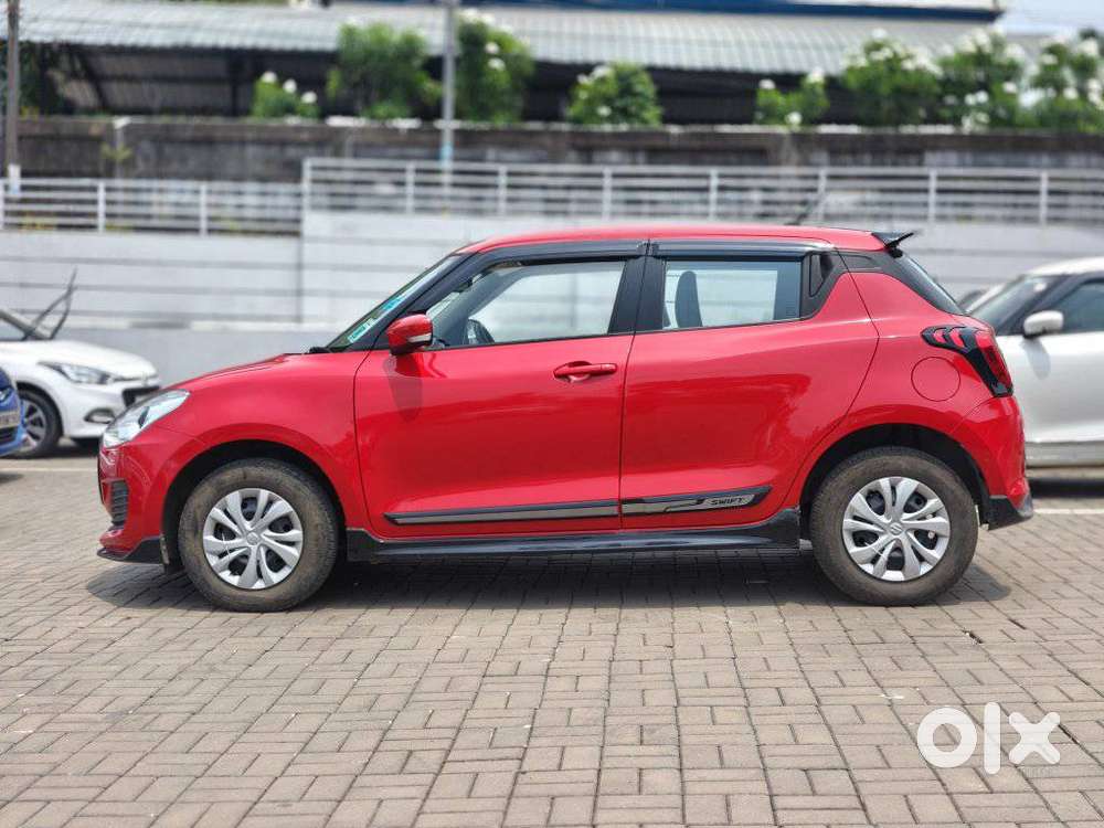 Maruti Suzuki Swift Vxi + Manual, 2023, Petrol