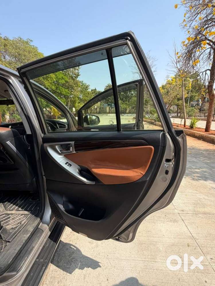 Toyota Innova Crysta Zx 2.4 Diesel 7 Seater, 2020, Diesel