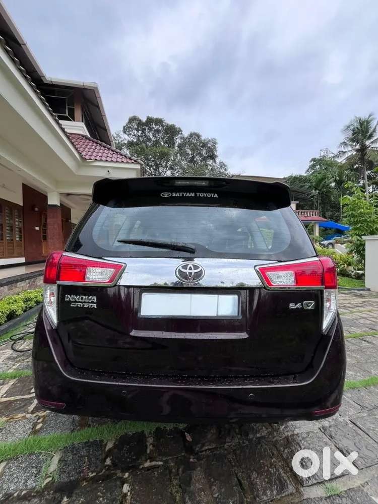 Toyota Innova Crysta V 2017 Diesel Manual &ndash; Well Maintained 7 Seate