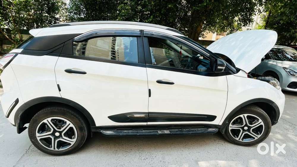 Tata Nexon 2023 Petrol 23500 Km Driven With Sunroof & Almost New