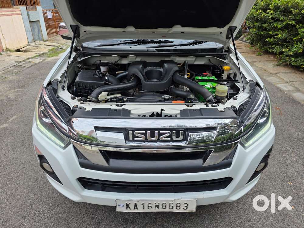 Isuzu V-cross Z 4x4 Mt, 2020, Diesel