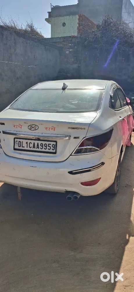 Verna Model 2011