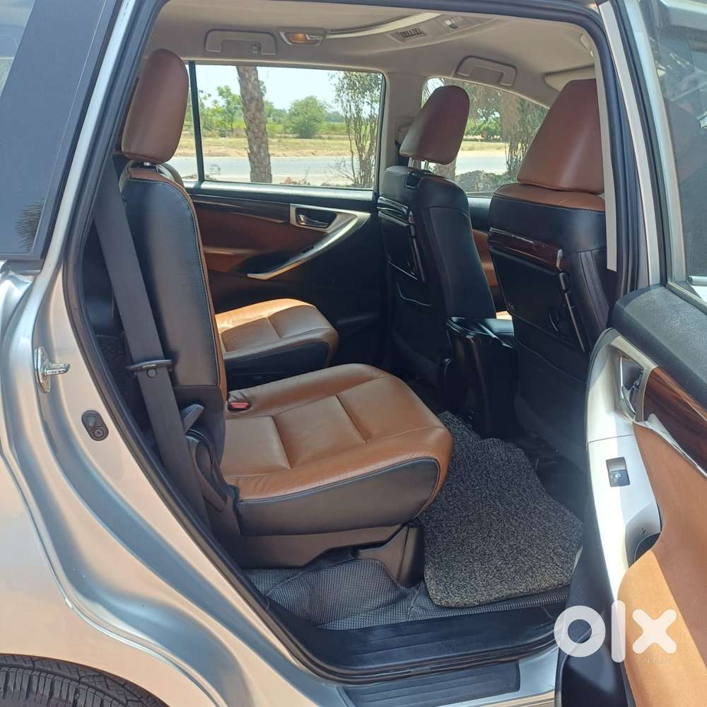 Toyota Innova Crysta 2.5z, 2016, Diesel