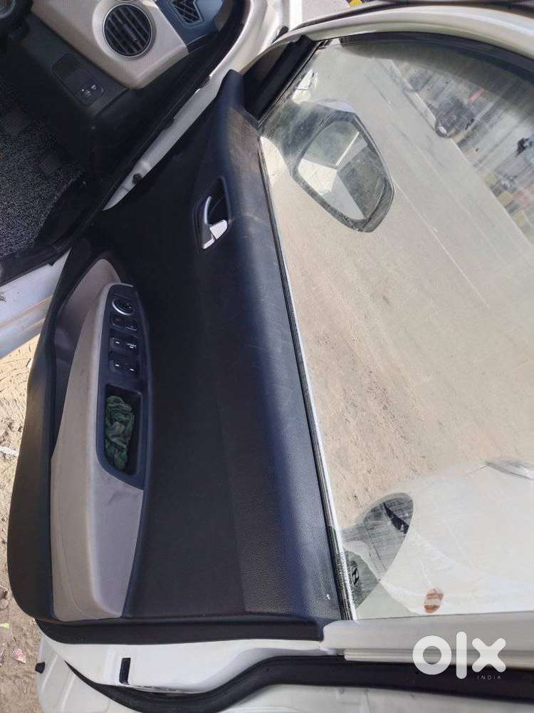 Hyundai Grand I10 2013-2016 Sportz Edition, 2017, Petrol