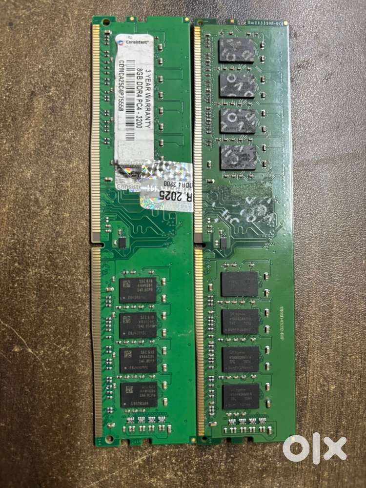 2× 8GB DDR4 3200MHz RAM