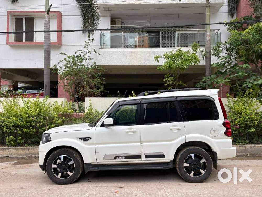 Mahindra Scorpio Classic 2.2 S 11 Mt 7 Str, 2022, Diesel