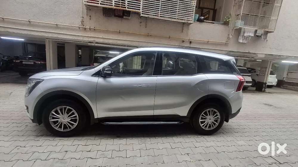 Mahindra Xuv700 Ax 3 2023