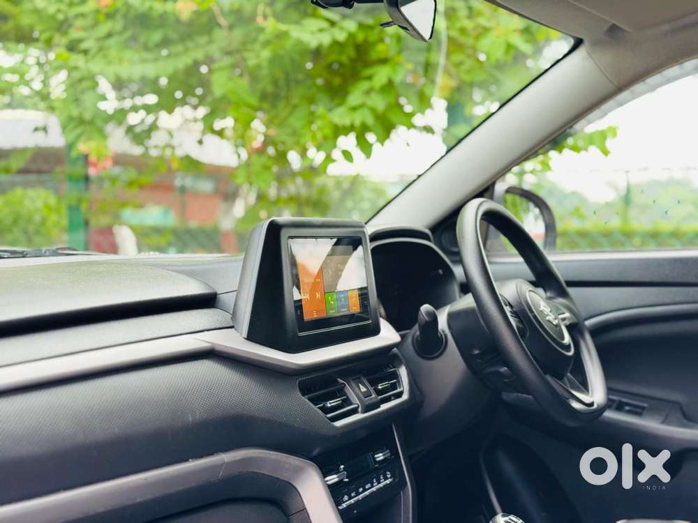 Maruti Suzuki Brezza 1.5 Vxi Cng, 2023, Cng & Hybrids