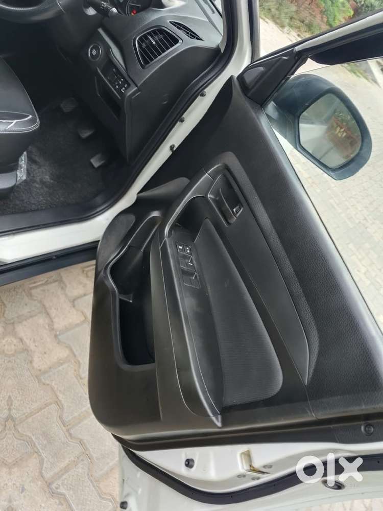 Maruti Suzuki Vitara Brezza 1.5 Vxi, 2022, Petrol