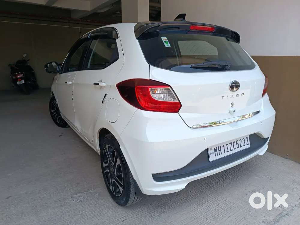 Tata Tiago 1.2 Revotron Petrol 2025
