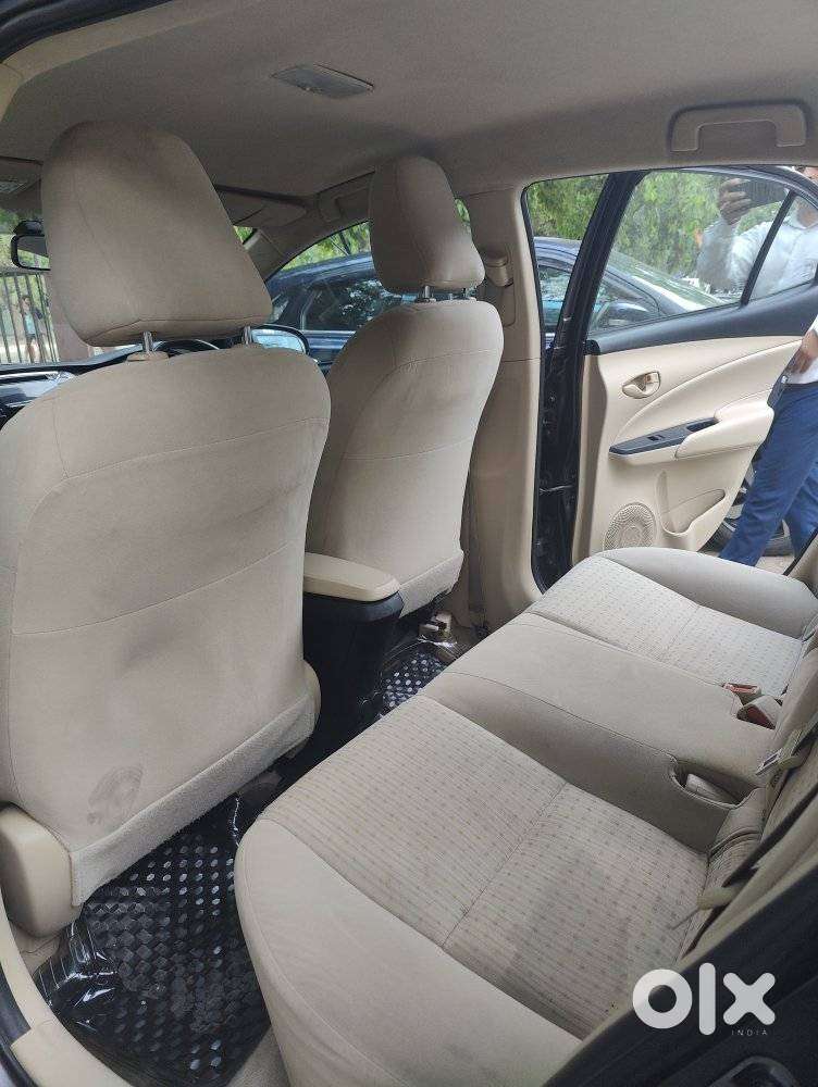 Toyota Yaris J Cvt, 2018, Petrol