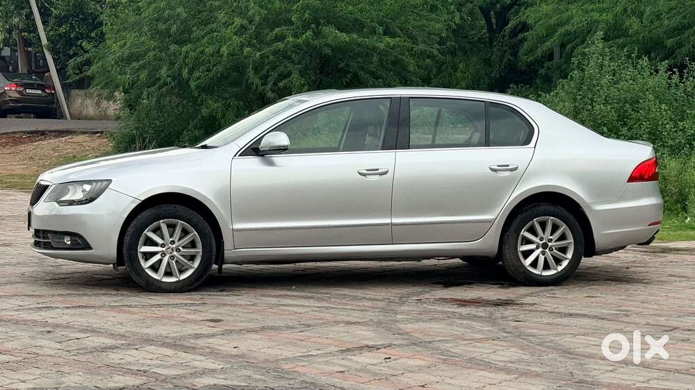 Skoda Superb Elegance 1.8 Tsi At, 2015, Petrol