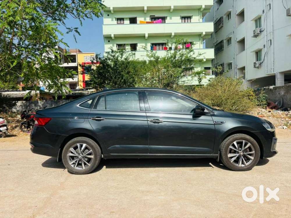 Skoda Slavia Style 1.0l Tsi At, 2022, Petrol
