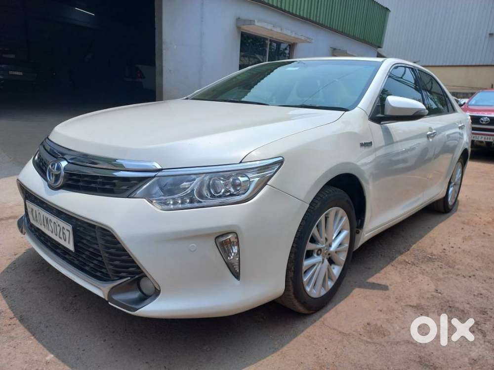 Toyota Camry Hybrid 2.5, 2016, Petrol