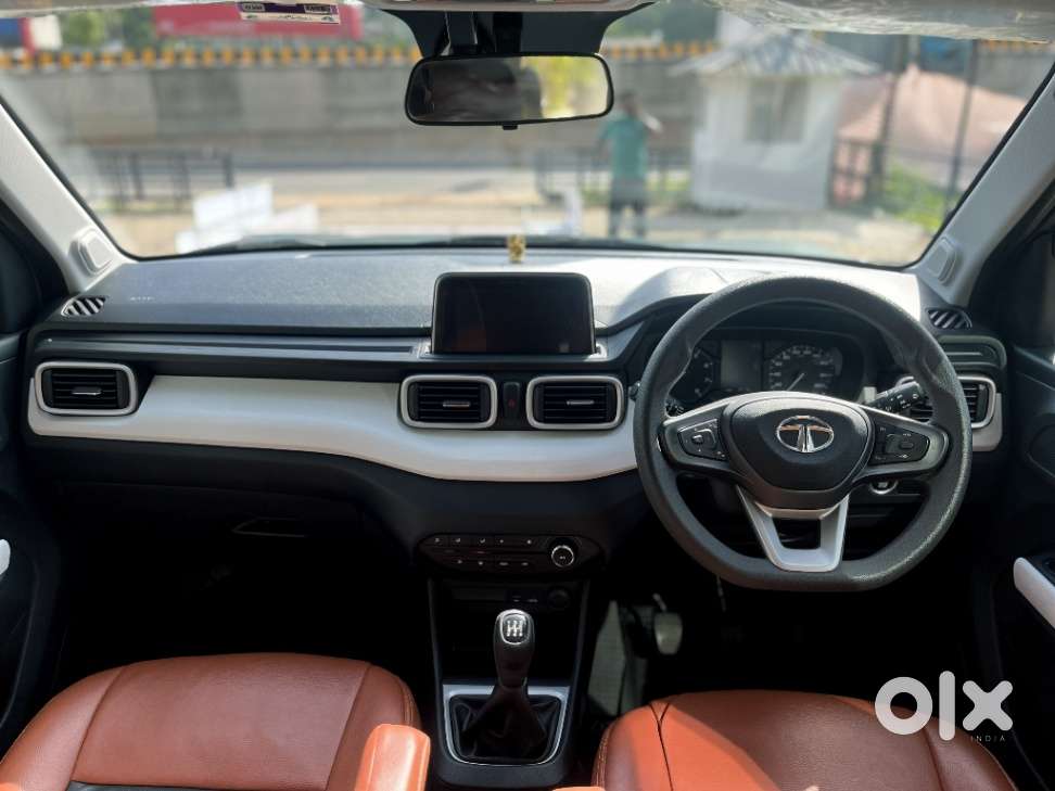 Tata Punch, 2023, Petrol