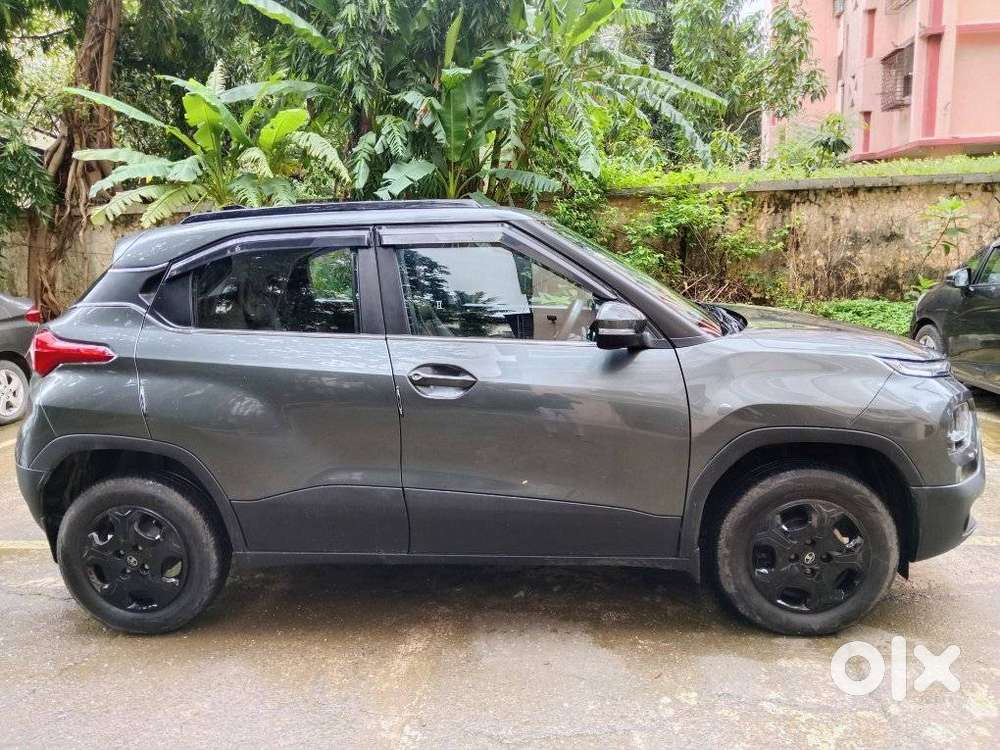 Tata Punch Accomplished Amt Sunroof, 2025, Petrol